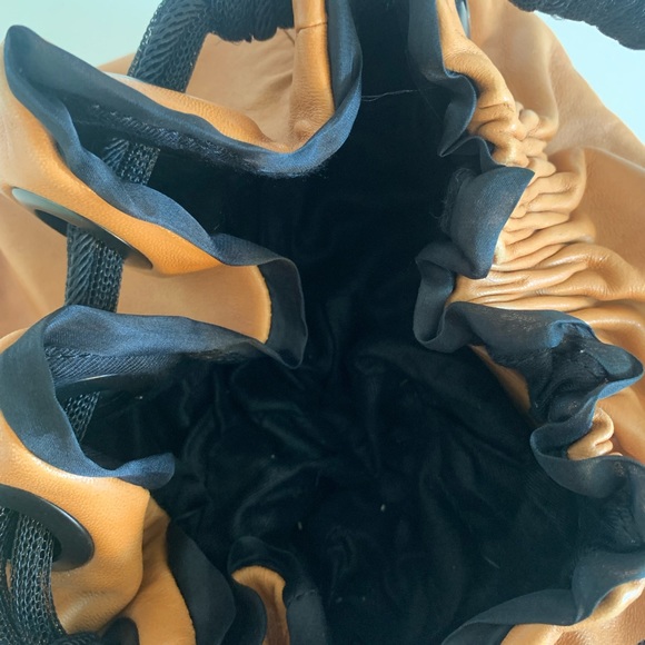 AllDressedUp Bag Brown Leather ,Shoulder and hand . Very cool ❤️ - Picture 4 of 4